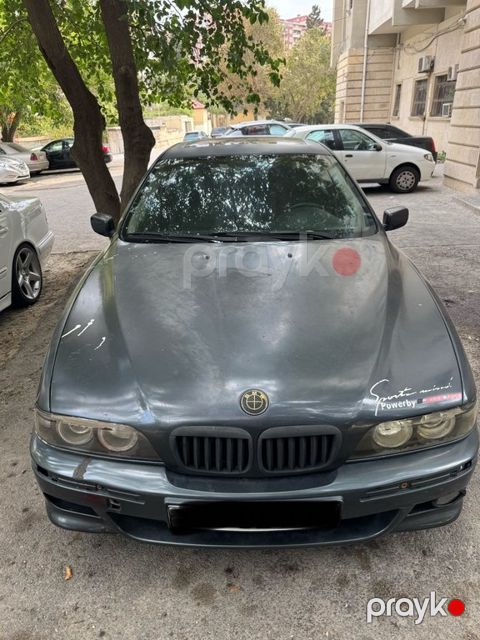 BMW 525, 2.5 L, 2000 il, 240 000 km