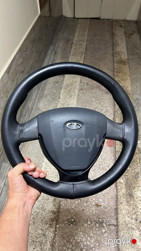 Məhsul: Lada sükan çarxı (orijinal emblemlə) Xüsusiyyətlər — Gəncə