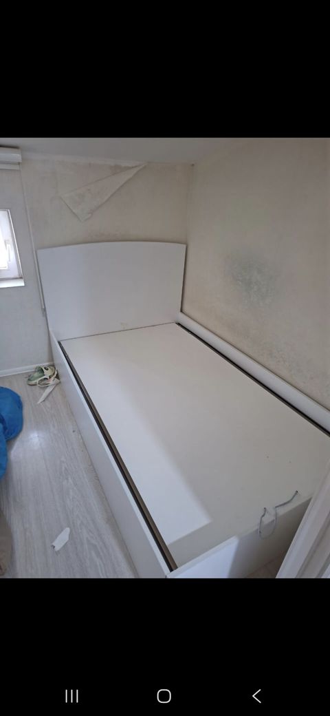 Bazalı tək nəfərlik çarpayı - Ölçü: 200 x 125 sm (2/125) - Rəng: ağ — Min bir xirdavat dunyasi — Beds