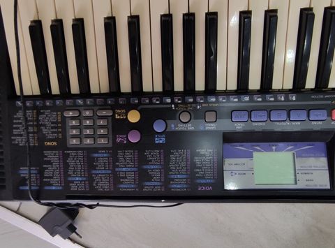 Sintezator, Yamaha, İşlənmiş, Ünvandan götürmə — Bakı