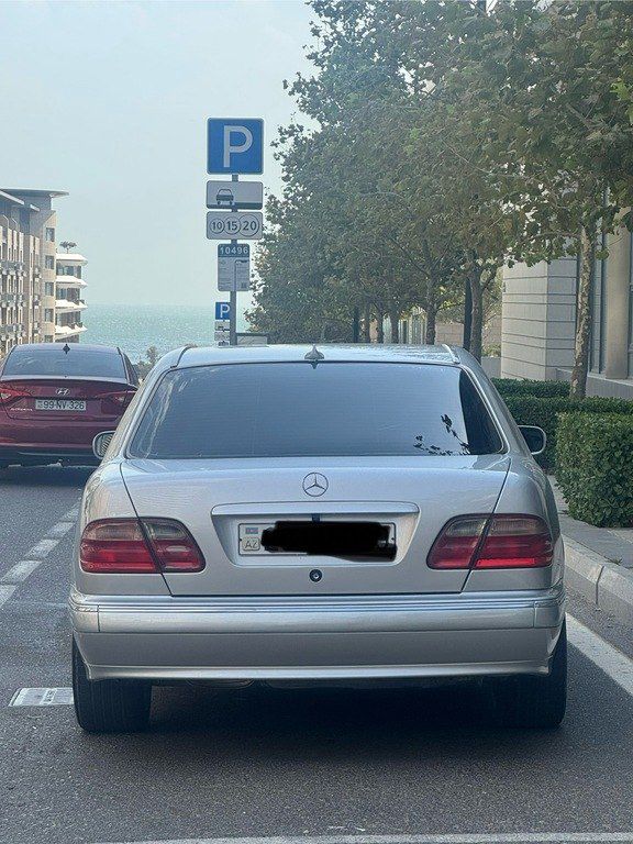 Mercedes E 240, 2.4 L, 2000 il, 334 000 km — Avtomobillər, Bakı (5)
