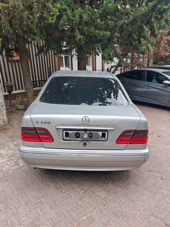 Mercedes E 320, 3.2 L, 2001 il, 349 850 km — Avtomobillər, Bakı (2)