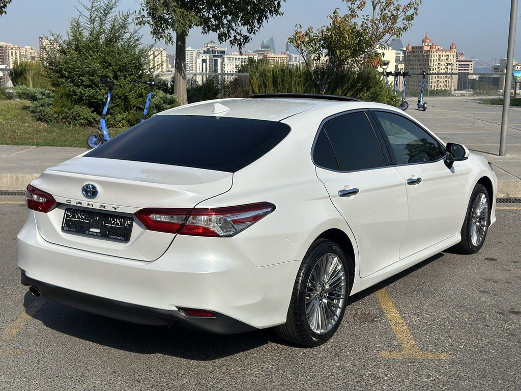 Toyota Camry, 2.5 L, 1.6 kWh, 2023 il, 49 000 km — Avtomobillər, Bakı (6)