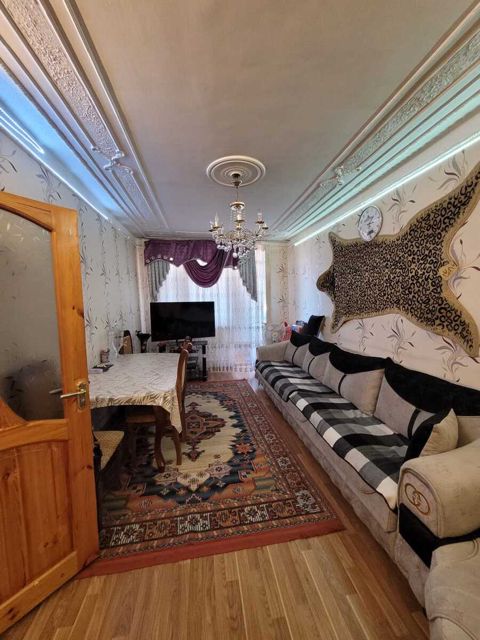 2-otaqlı mənzil, 1-ci mkr., 51 m² — Gəncə
