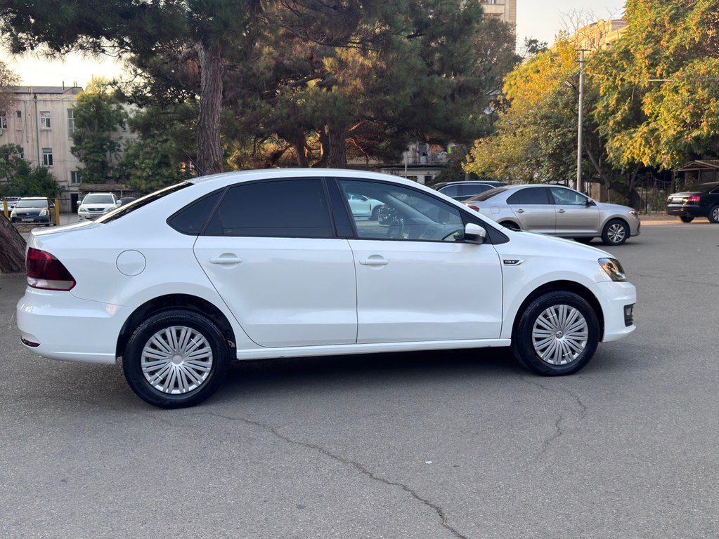 Volkswagen Polo, 1.6 L, 2019 il, 142 300 km — Avtomobillər, Bakı (7)