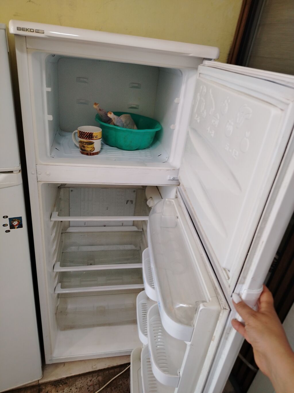 İşlənmiş 2 qapılı Beko Soyuducu Satılır, rəng - Ağ, Təkərli — Soyuducular, Bakı (2)