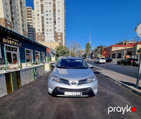 Toyota RAV4, 2.0 L, 2013 il, 285 000 km