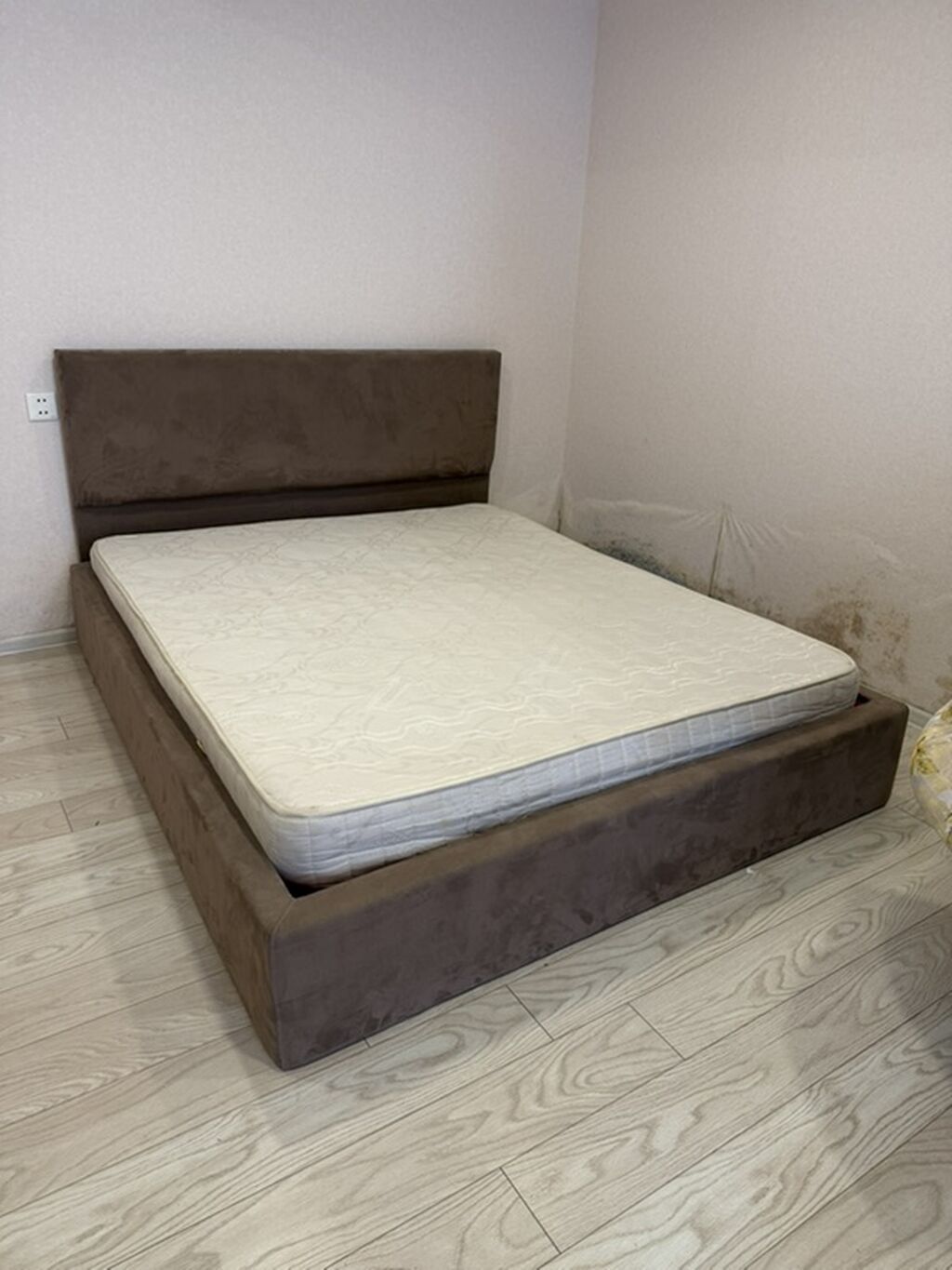 Mebel dəsti: ikinəfərlik çarpayı və döşək - Ölçü: təxmini 160×200 sm — Mebel, Bakı (3)