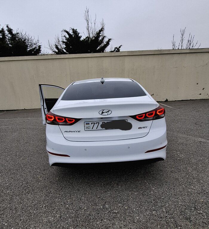 Hyundai Avante, 1.6 L, 2015 il, 205 332 km — Avtomobillər, Bakı (2)