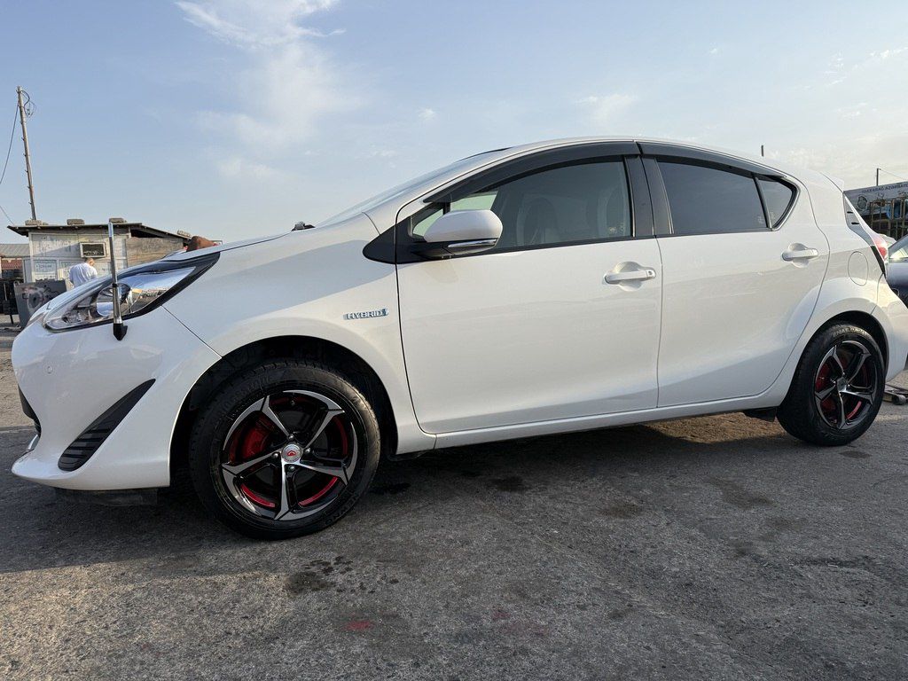 Toyota Aqua, 1.5 L, 0.87 kWh, 2019 il, 140 000 km — Avtomobillər, Bakı (11)