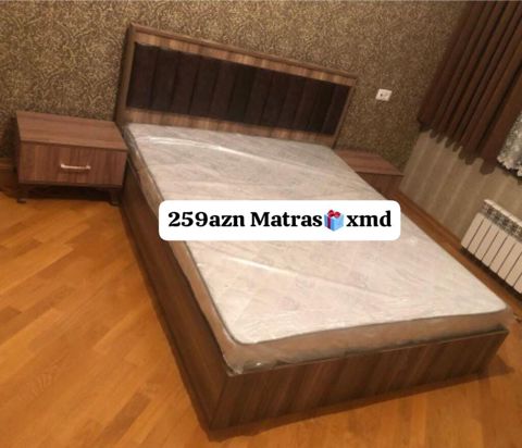Yataq dəsti: Taxta karkaslı iki nəfərlik çarpayı və yan tumbalar — Bakı