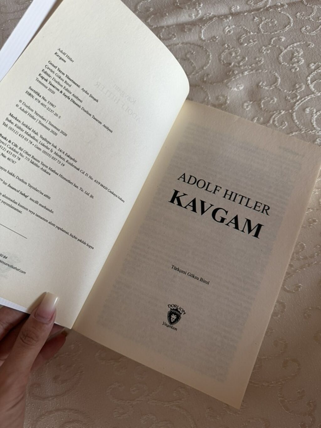 “Kavgam” (Adolf Hitler) kitabı 15.50 aznə alınıb. 12 aznə satılır — Kitablar və jurnallar, Qobu (3)