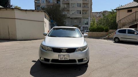 Kia Cerato, 1.6 L, 2011 il, 257 000 km — Bakı