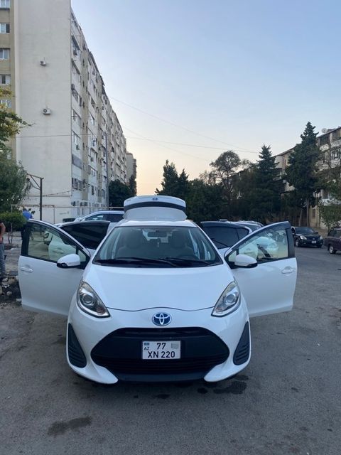 Toyota Aqua, 1.5 L, 0.9 kWh, 2017 il, 241 000 km — Bakı