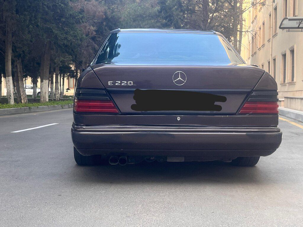 Mercedes 220 E, 2.2 L, 1993 il, 600 000 km — Avtomobillər, Bakı (2)