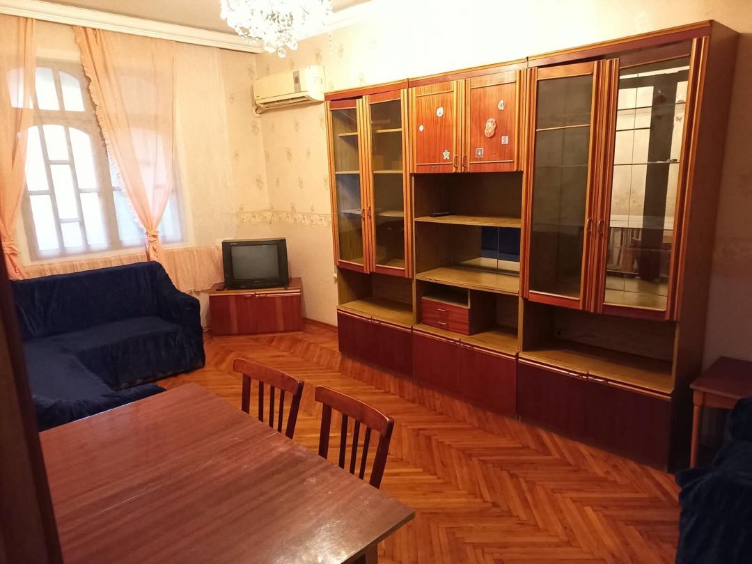 2-otaqlı mənzil kirayə verilir, Əcəmi m., 50 m² — Mənzil, Bakı (2)