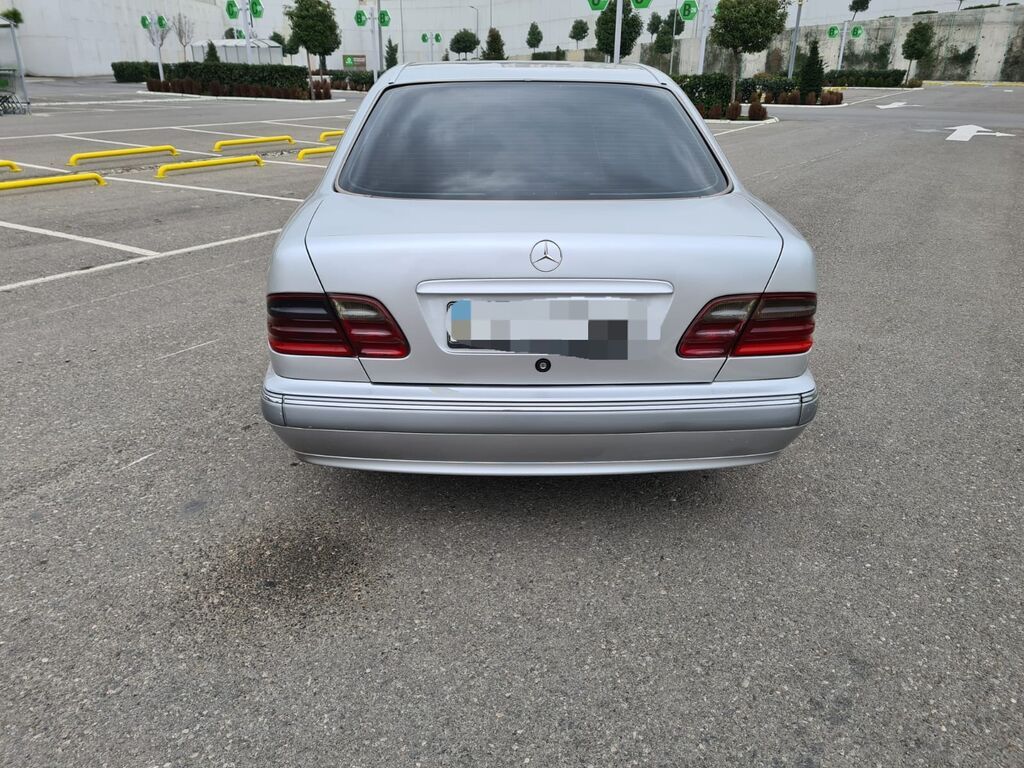 Mercedes-Benz E 220: 2.2 l 2000 il Sedan — Avto, Bakı (5)