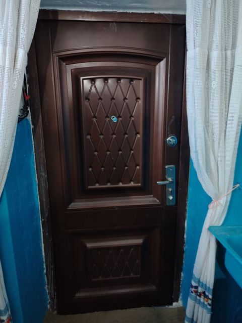 Dəmir giriş qapısı dəsti - Material: möhkəm metal/dəmir konstruksiya — Digah