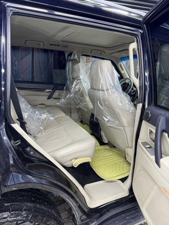 Mitsubishi Pajero, 3.5 L, 2011 il, 300 000 km — Avtomobillər, Bakı (7)