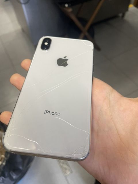 IPhone X, 64 GB, Gümüşü