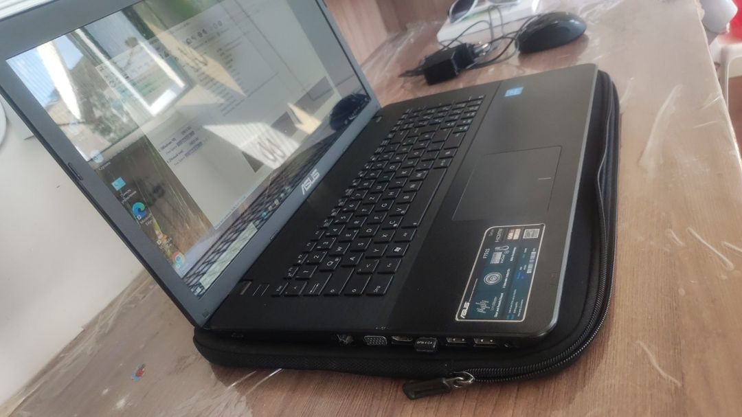 Noutbuk ASUS F751S — 1TB SSD 8GB RAM 17.3 — Elektronika, Bakı (5)