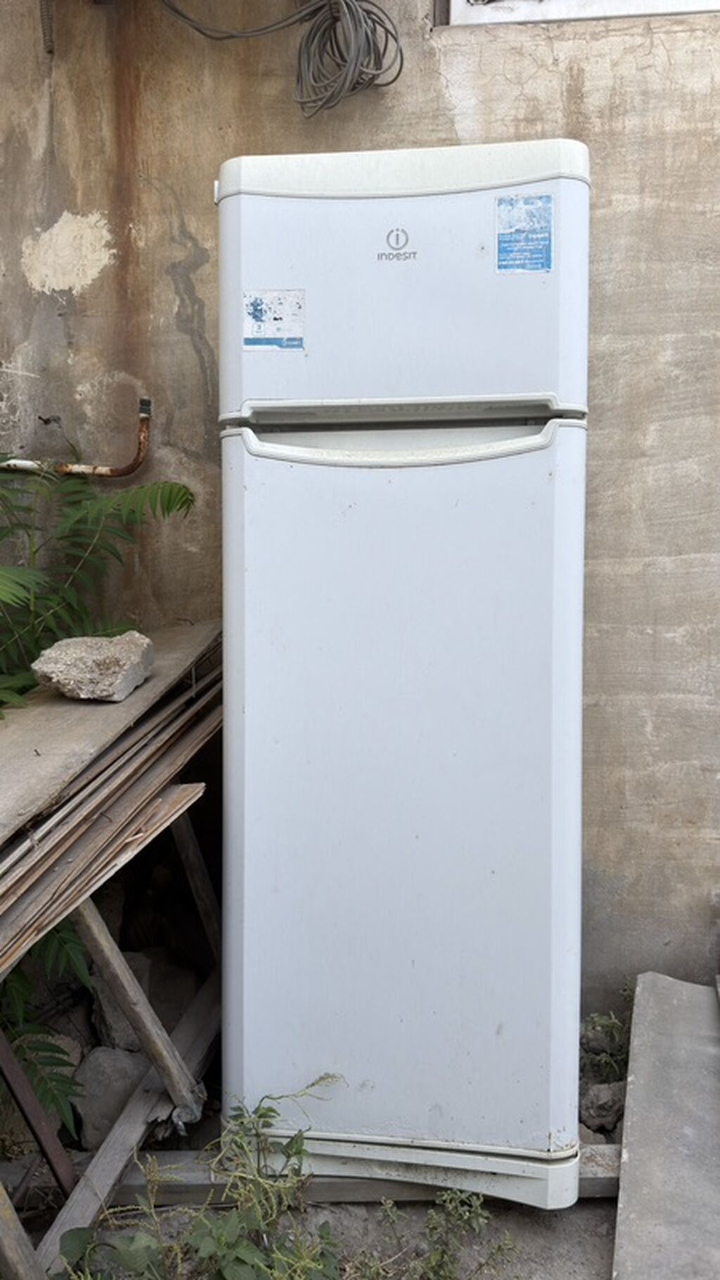 Indesit iki qapılı soyuducu korpusu Mator yoxdu sadece korpusdu — Soyuducular, Bakı