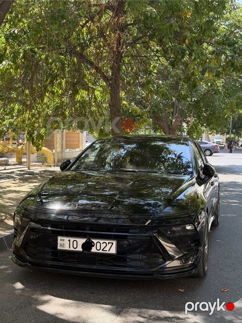 Hyundai Sonata, 2.0 L, 1.62 kWh, 2025 il, 55 000 km