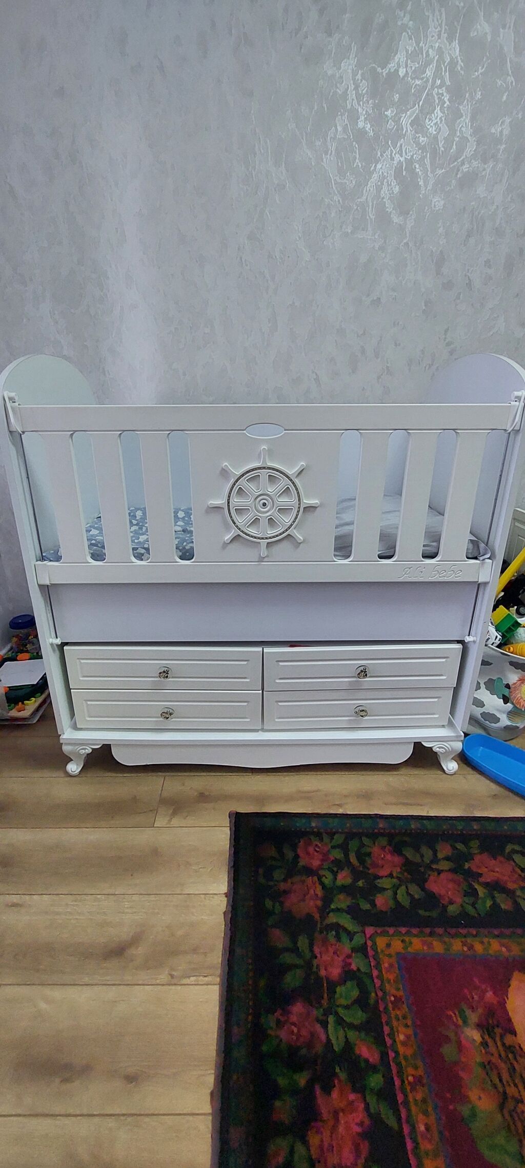 Əhmədlidədir. Uşaq beşiyi – “Ali Bebe” dizaynı, ağ rəng. - Beşik — Mebel, Bakı (2)