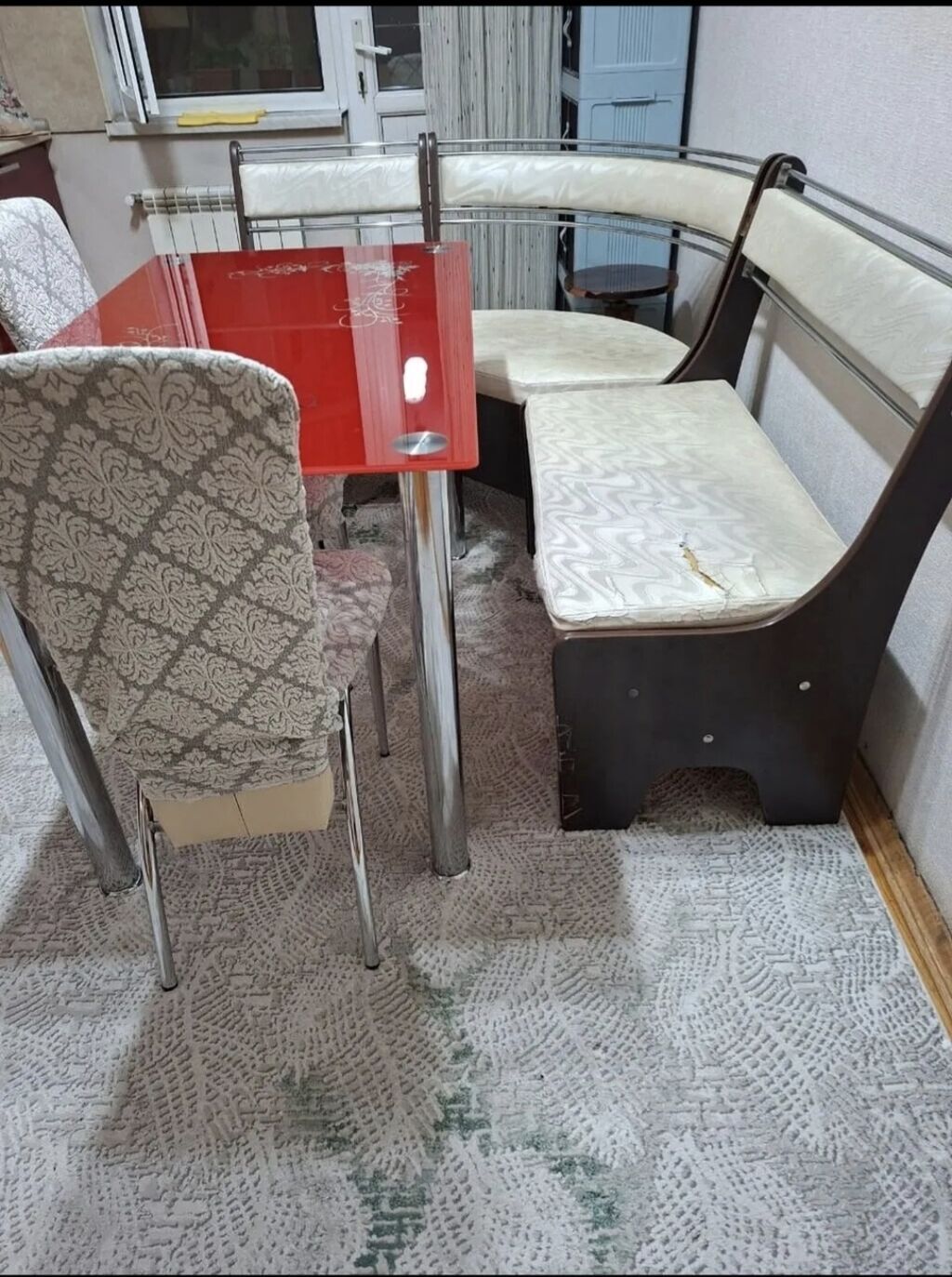 Mətbəx üçün künc dəsti Tərkibi: - Şüşə səthli, qırmızı rəngdə naxışlı — Mebel, Bakı (2)