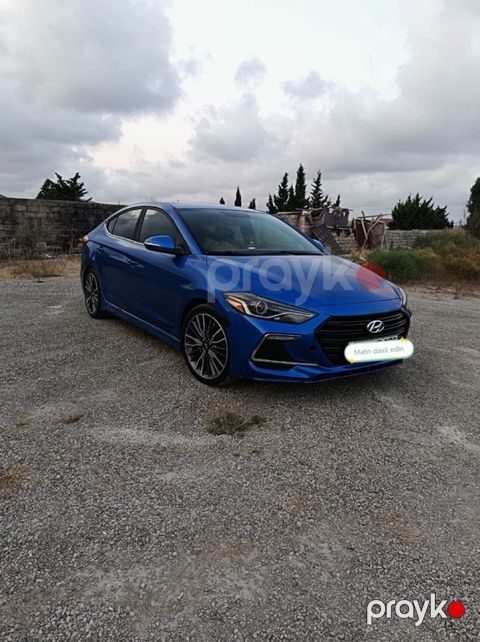 Hyundai Elantra, 2.0 L, 2016 il, 110 000 km