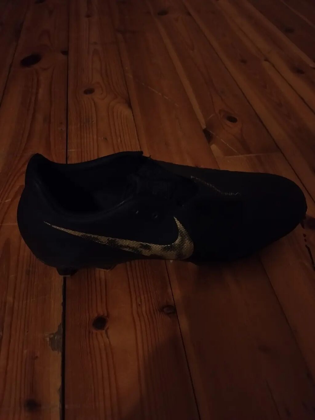 Nike Phantom Venom futbol butsası - Model: Nike Phantom Venom (yan — İdman və istirahət, Bakı (2)