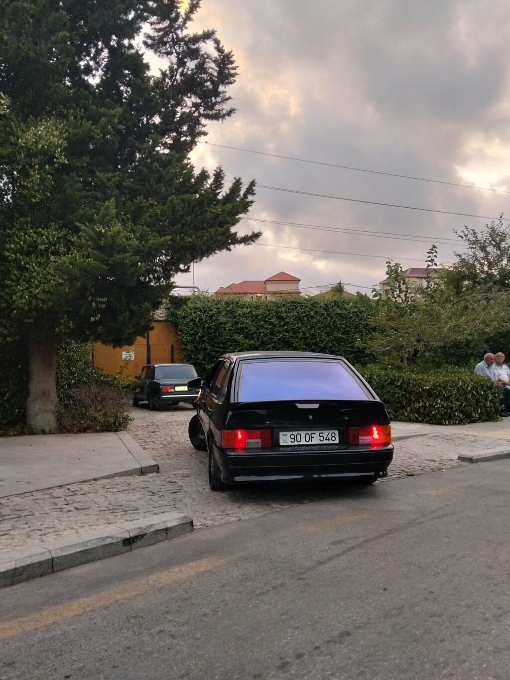 Satılır: Qara rəngli 5 qapılı hetçbek. Ön/arkada optikalar standart — Avto, Bakı (3)