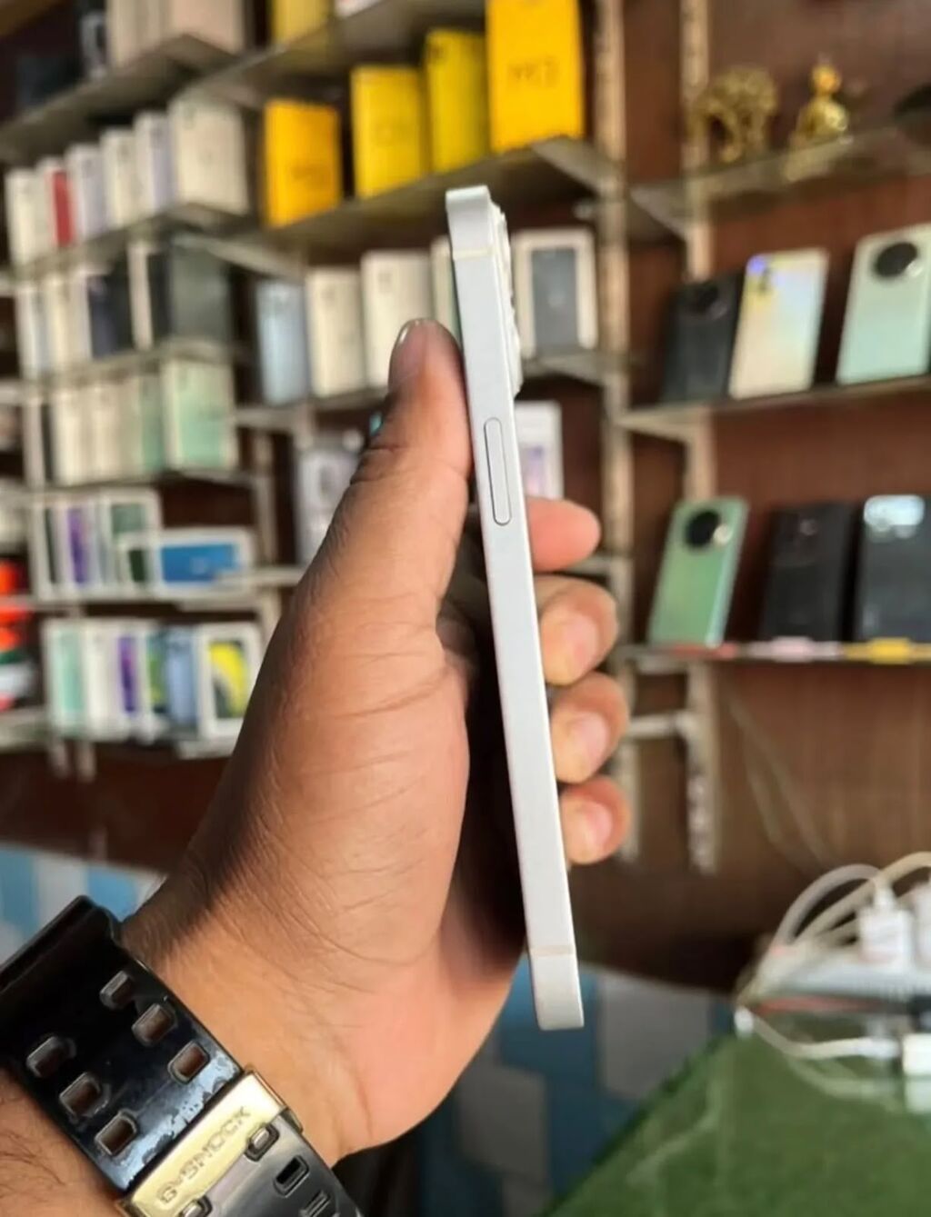 IPhone 13, 128 GB, Ağ, Zəmanət, Simsiz şarj, Face ID — Apple iPhone, Digah (2)