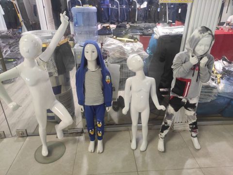 Manikenler. Satılır 200 azn (4ü birlikdə) ünvan Binə t\m (SemaG) — Bakı