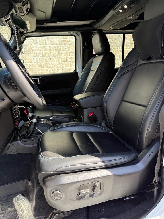Jeep Wrangler, 2.0 L, 17.3 kWh, 2024 il, 29 000 km — Avtomobillər, Bakı (9)