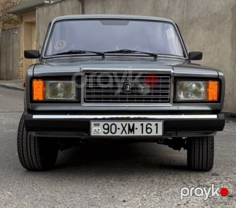 VAZ (Lada) 2107: 1.6 l 2010 il 27000 km Sedan — Digah
