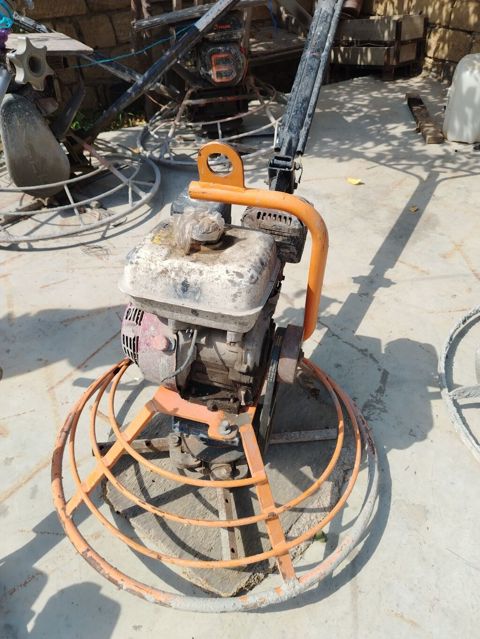 Beton səthini hamarlamaq üçün benzinli mala (power trowel) - Tətbiq — Masazır