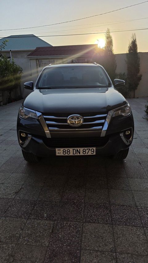 Toyota Fortuner, 2.8 L, 2018 il, 154 000 km — Bakı