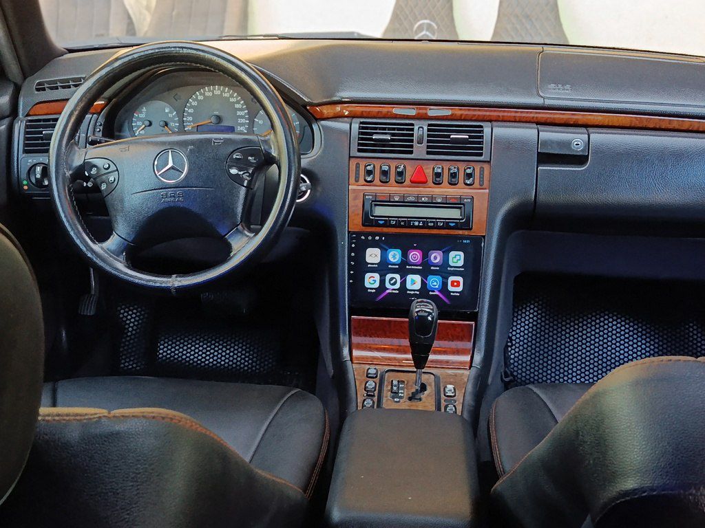 Mercedes E 220, 2.2 L, 1999 il, 604 816 km — Avtomobillər, Bakı (3)
