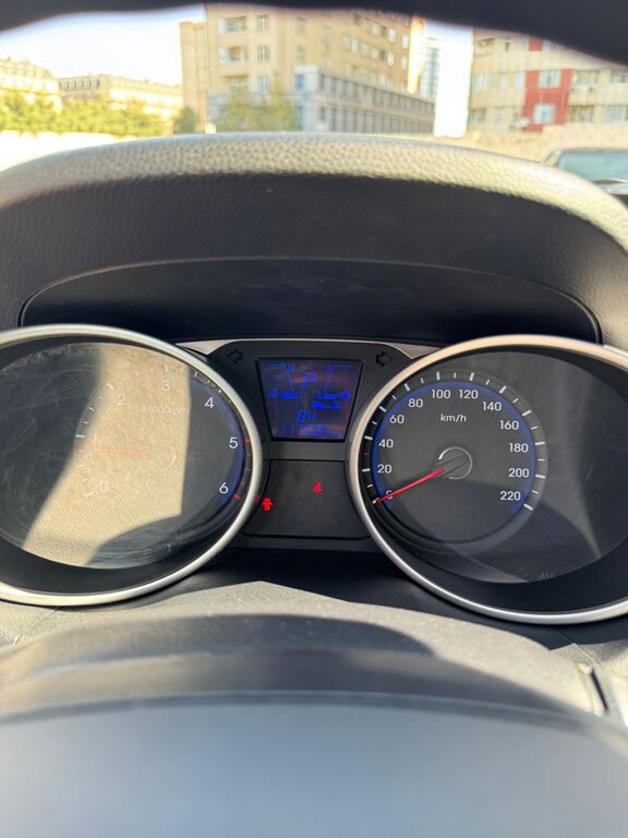 Hyundai Tucson, 2.0 L, 2014 il, 117 000 km — Avtomobillər, Bakı (7)