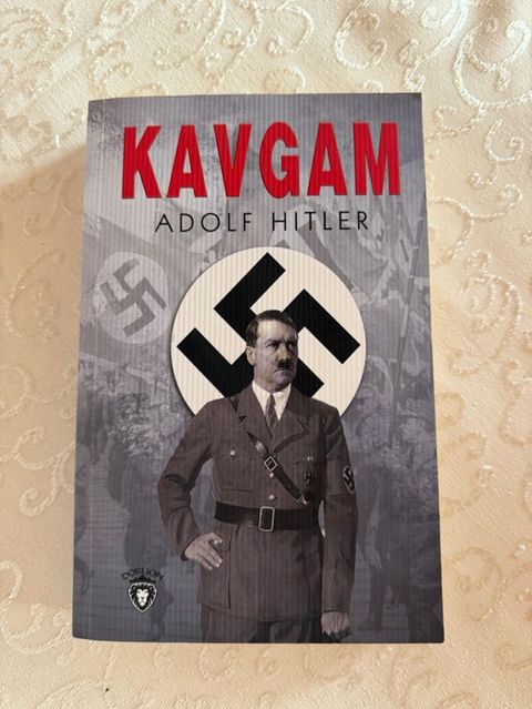 “Kavgam” (Adolf Hitler) kitabı 15.50 aznə alınıb. 12 aznə satılır — Qobu