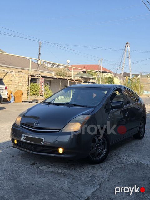 Toyota Prius, 1.5 L, 1.3 kWh, 2007 il, 3 150 000 km