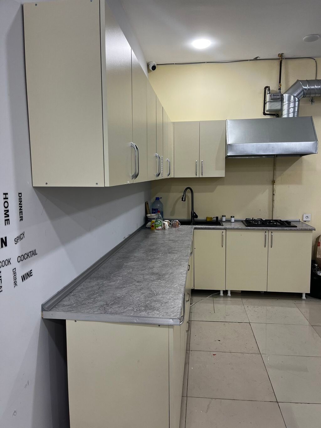 Qiymət sadəcə bir yataq üçündür, şəxsi otaq verilmir. Otaqlar 14 — Daşınmaz əmlak, Bakı (7)
