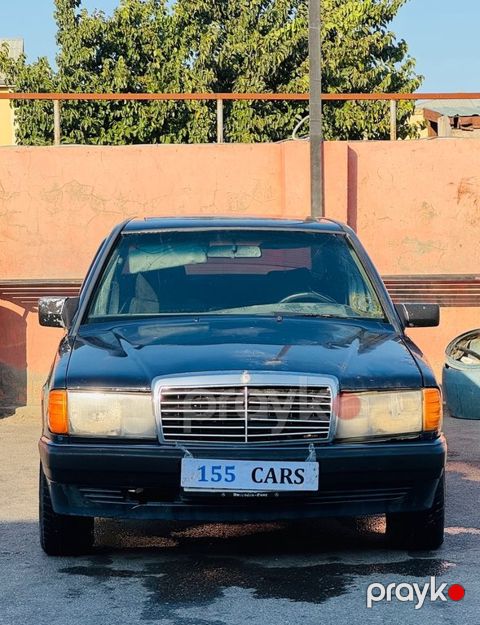 Mercedes 190, 2.0 L, 1991 il, 378 452 km