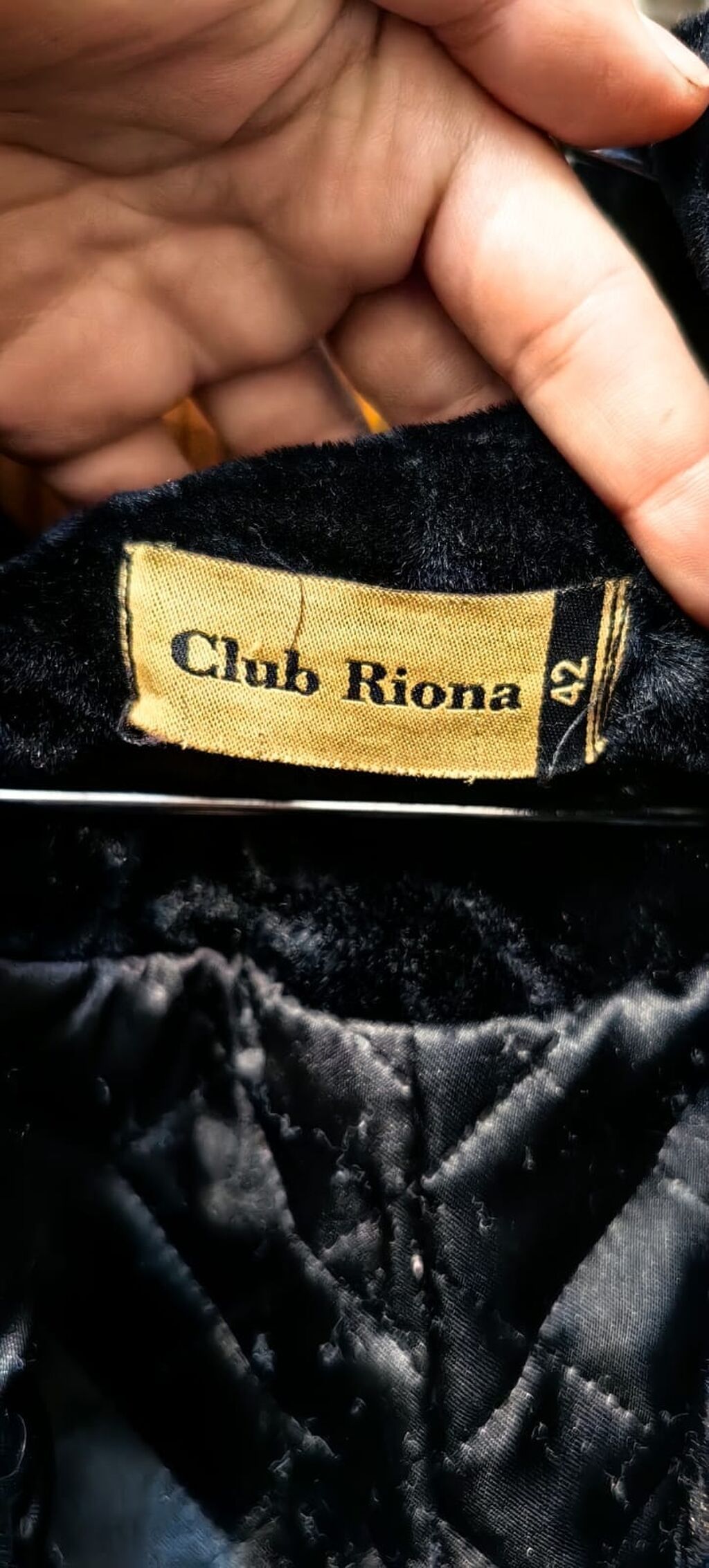 Qadın qış palto/şuba – Club Riona - Rəng: qara - Material: qıvrım — Şəxsi əşyalar, Bakı (5)