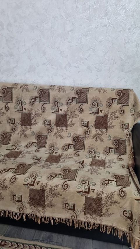 Sofa və çarpayı üçün dekorativ örtük/plaşetka - Rəng: bej fon