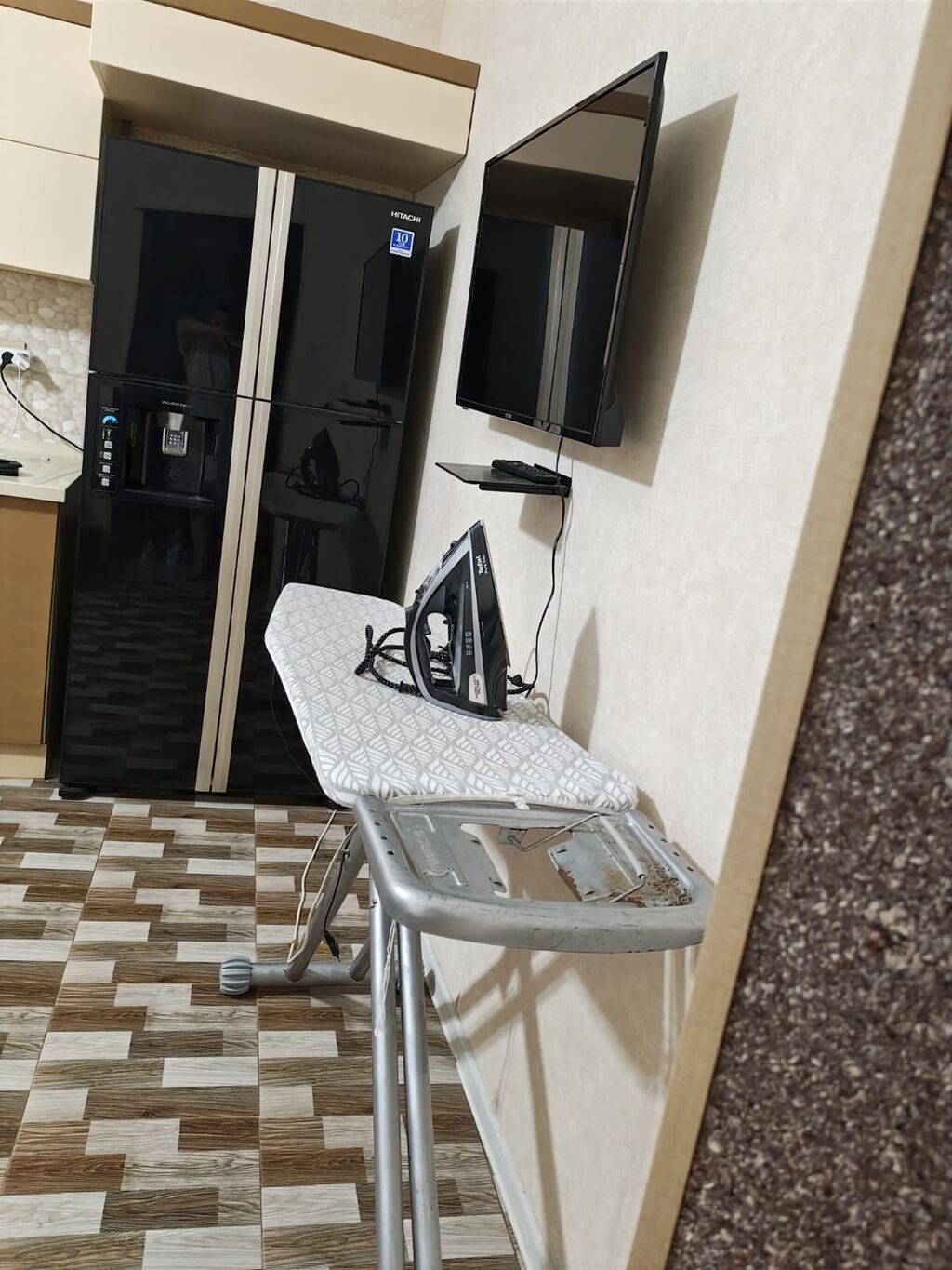 Yasamalda, Kaktus yaxınlığında 5 tələbə qız üçün HƏR BİR Şəraitli — Mallar, Bakı (9)