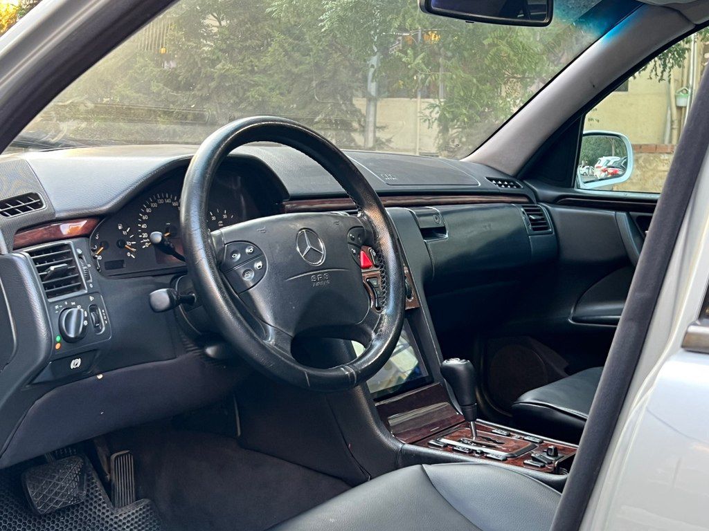 Mercedes E 220, 2.2 L, 2001 il, 590 000 km — Avtomobillər, Bakı (10)