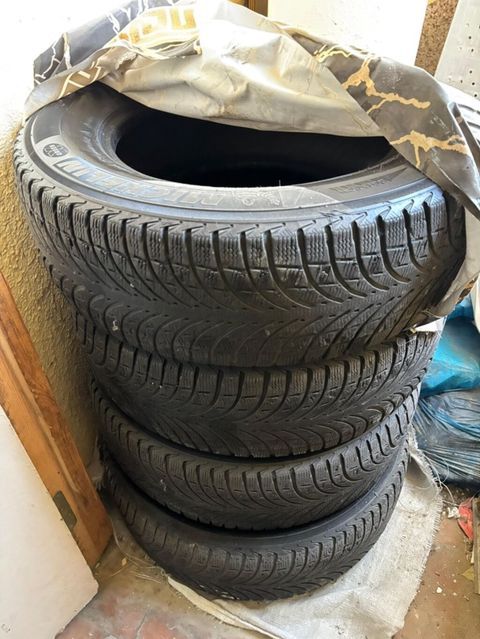 İşlənmiş Şin Michelin 235 / 65 / R 17 — Bakı