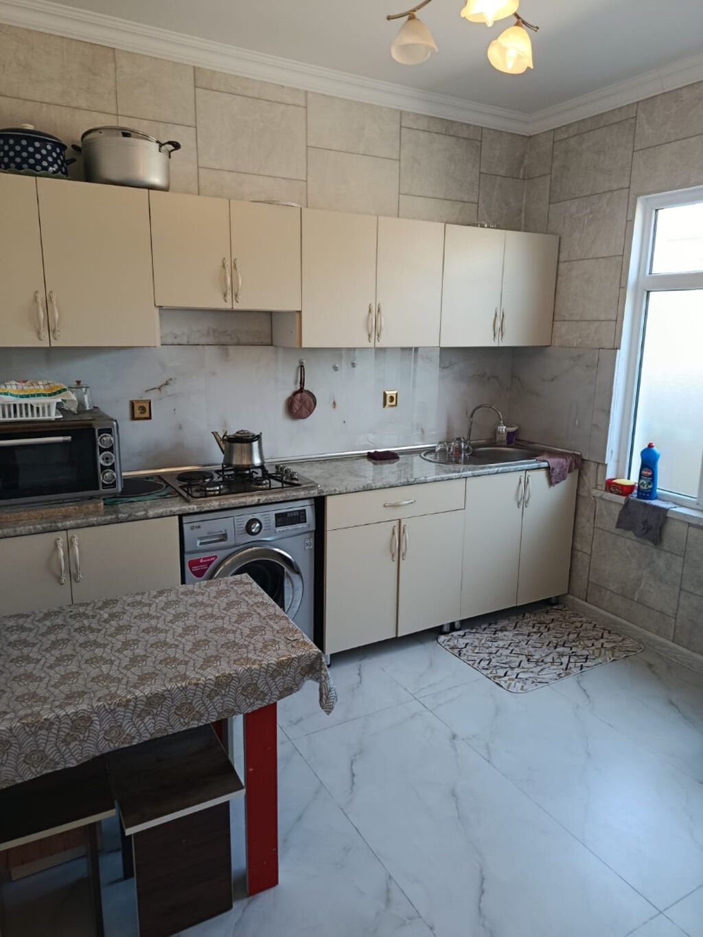 120 kv. m, 4 otaqlı, Kombi, Qaz, İşıq — Daşınmaz əmlak, Bakı (4)